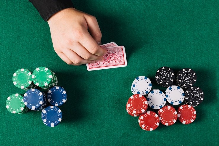 Bagan tingkat loyalitas bomberman menampilkan manfaat progresif dari Member hingga Diamond